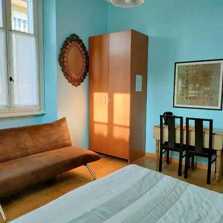 Scalabrini Guest house *